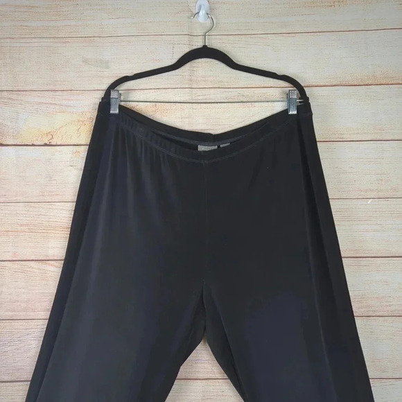 Chico's Travelers Size 3 (XL) Slinky Pullon Knit Pants Black Ankle Zip Straight - Picture 2 of 10